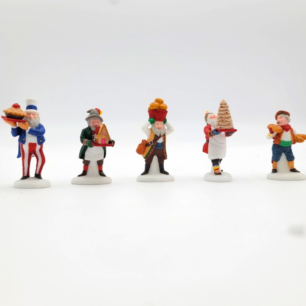 Dept 56 North Pole Early Rising Elves